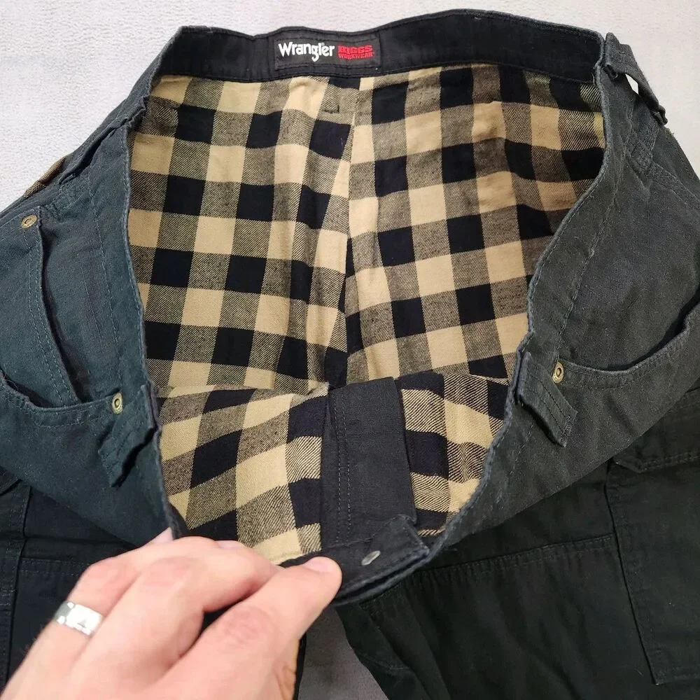 Wrangler Riggs Workwear Flannel Lined Pants Men's‎ 44x30 Black Ripstop Cargo